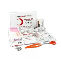 First Plus Beyaz Çantalı Ev Tipi İlk Yardım Seti FP 03102